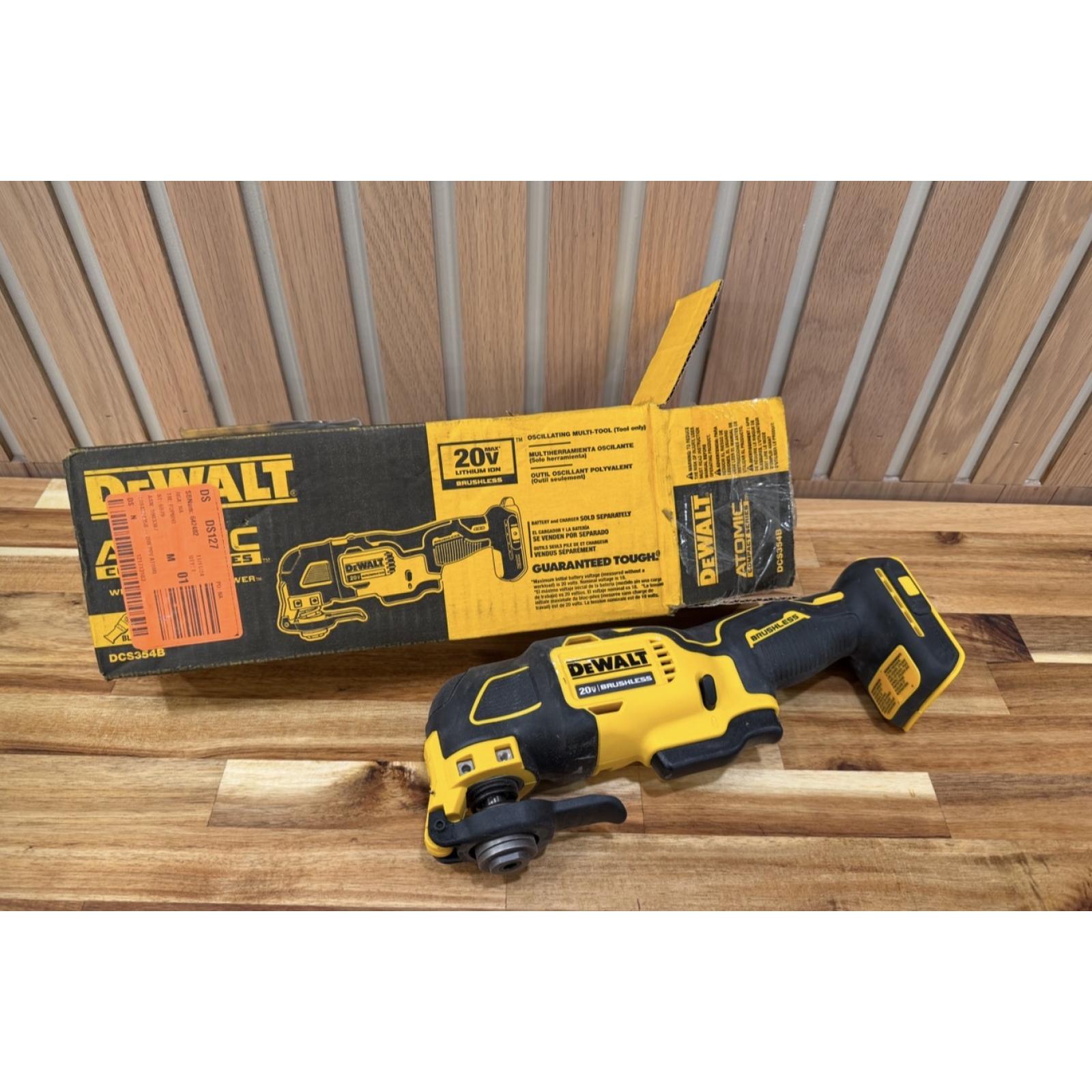 DEWALT ATOMIC 20V MAX Cordless Brushless Oscillating Multi Tool (Tool Only)