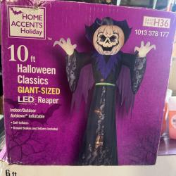 Springtown Location- Mixed Pallet Halloween Items
