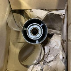 LARGE LOT OF CAPTAIN BOAT PROPELLERS