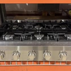 GAS RANGE