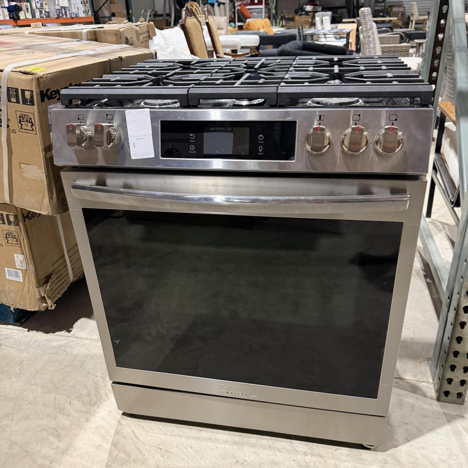 GAS RANGE