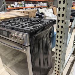 GAS RANGE