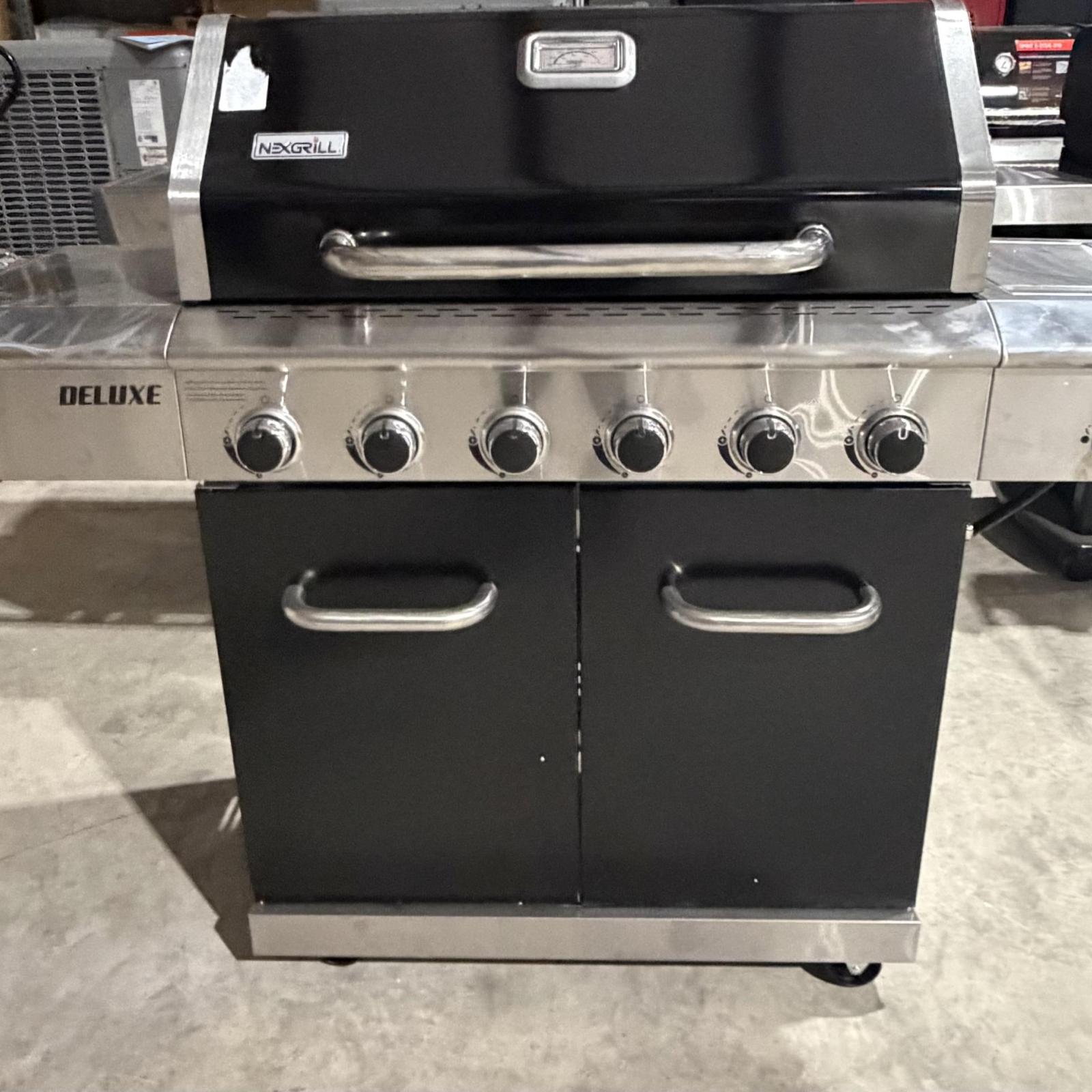 BARBECUE GRILL