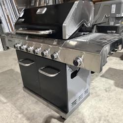 BARBECUE GRILL