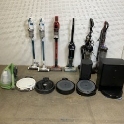 Used / Unprocessed Returns – Premium Robot Vacuum & Floor Care Pallet Featuring Dyson, Ecovacs, iRobot, Bissell, Eureka & Craftsman – $3,510 TOTAL MSRP
