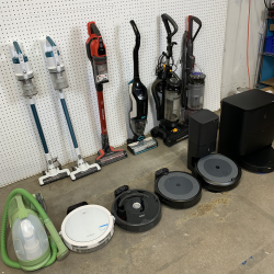 Used / Unprocessed Returns – Premium Robot Vacuum & Floor Care Pallet Featuring Dyson, Ecovacs, iRobot, Bissell, Eureka & Craftsman – $3,510 TOTAL MSRP