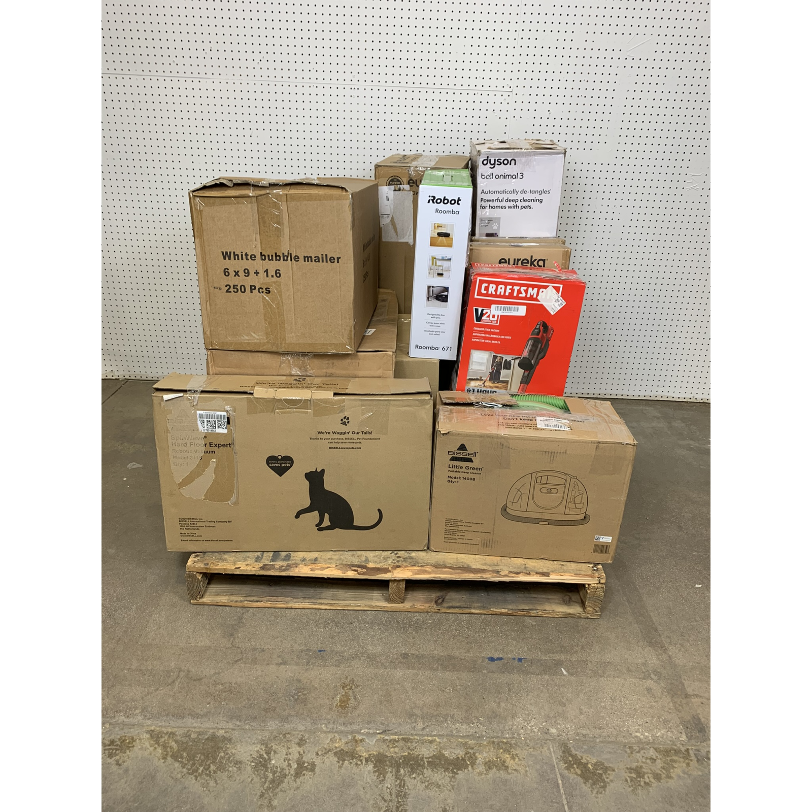 Used / Unprocessed Returns – Premium Robot Vacuum & Floor Care Pallet Featuring Dyson, Ecovacs, iRobot, Bissell, Eureka & Craftsman – $3,510 TOTAL MSRP
