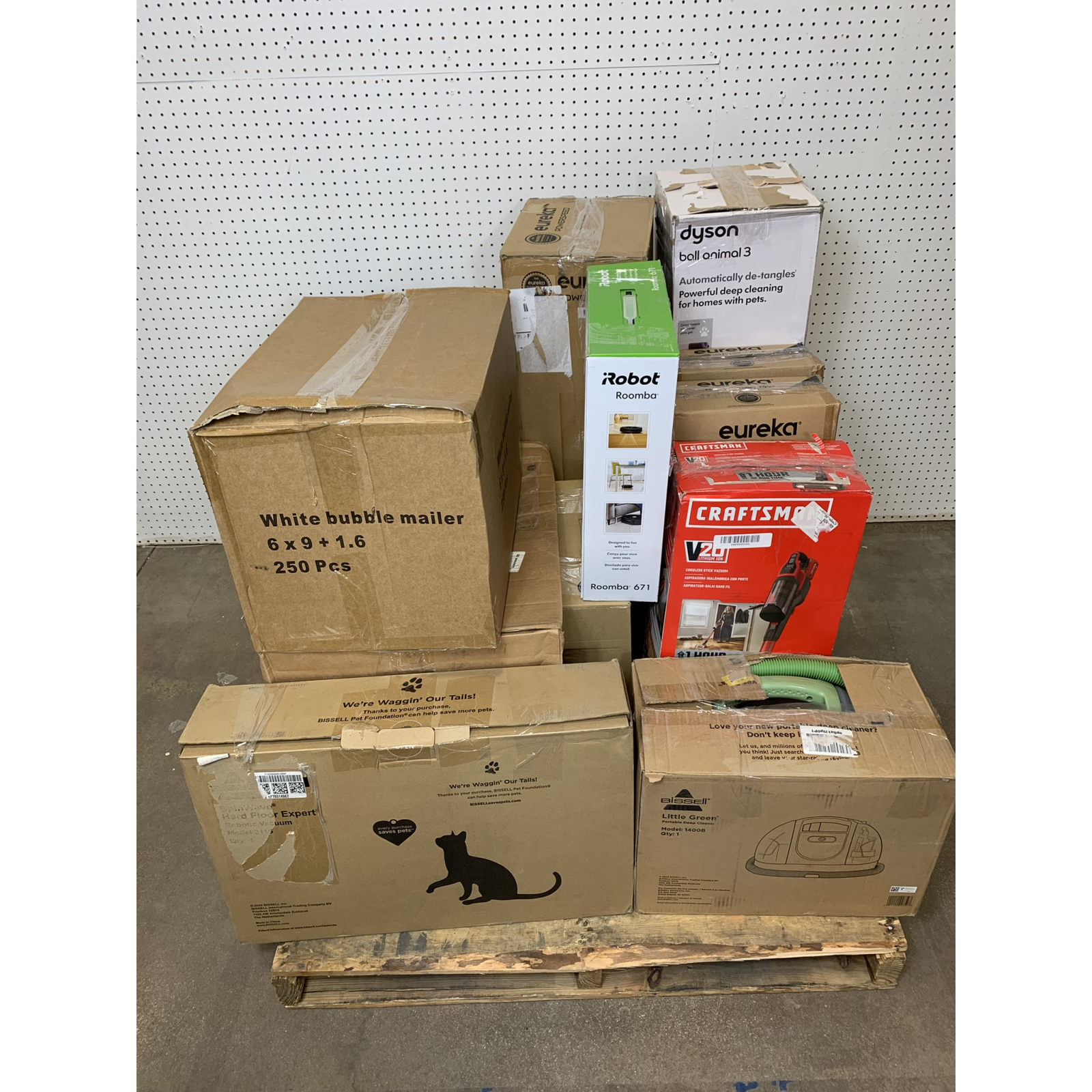 Used / Unprocessed Returns – Premium Robot Vacuum & Floor Care Pallet Featuring Dyson, Ecovacs, iRobot, Bissell, Eureka & Craftsman – $3,510 TOTAL MSRP