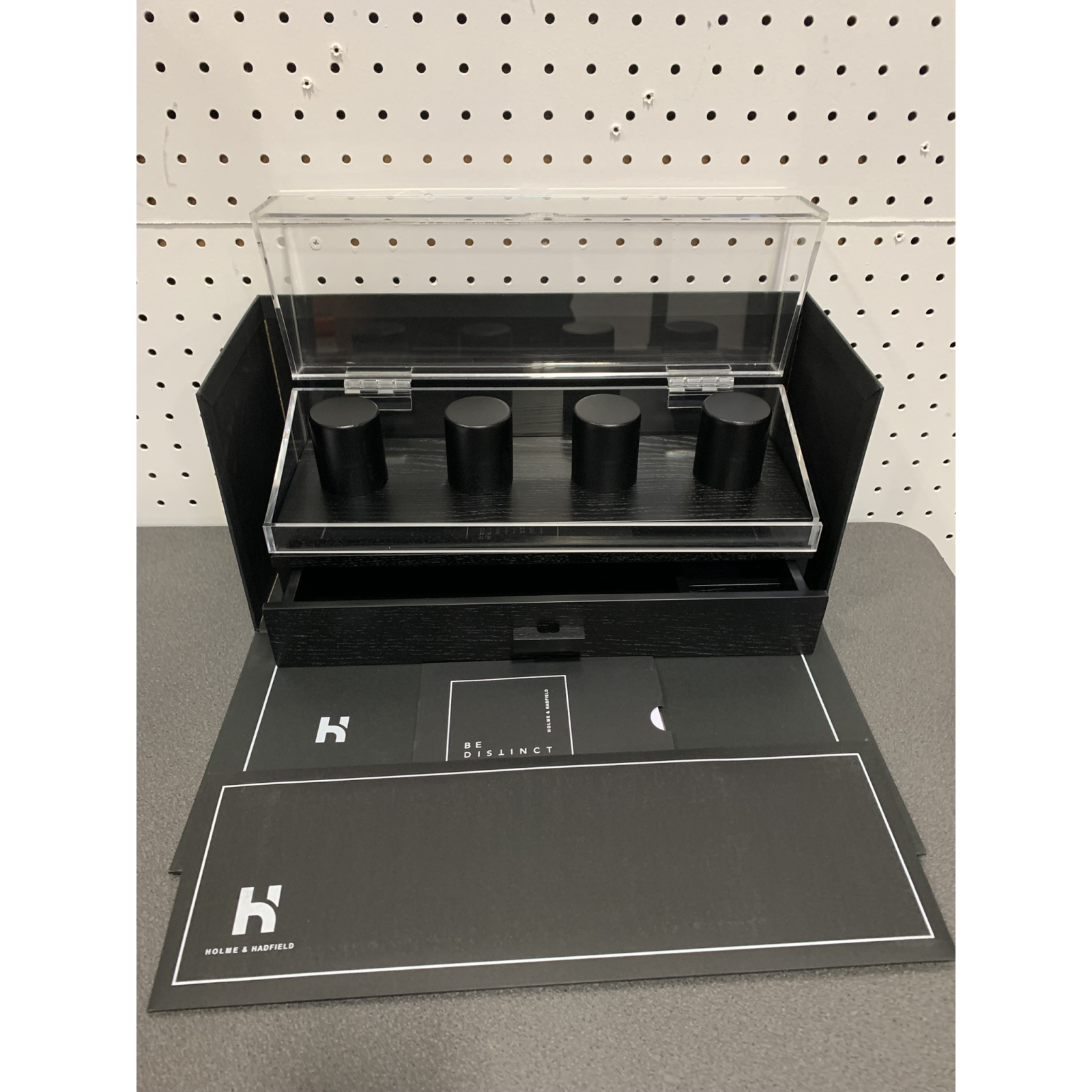 Salvage – Holme & Hadfield Premium Watch & Knife Display Cases – LOT OF 7