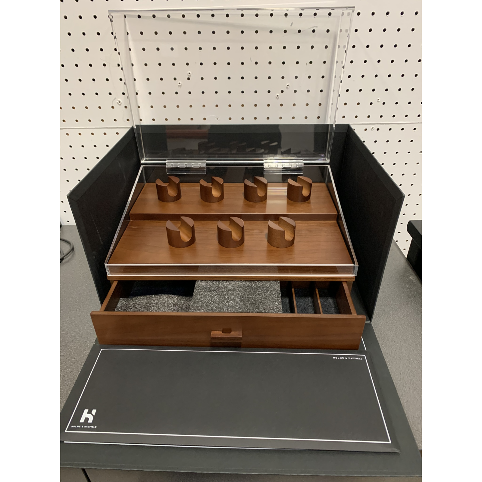 Salvage – Holme & Hadfield Premium Watch & Knife Display Cases – LOT OF 7