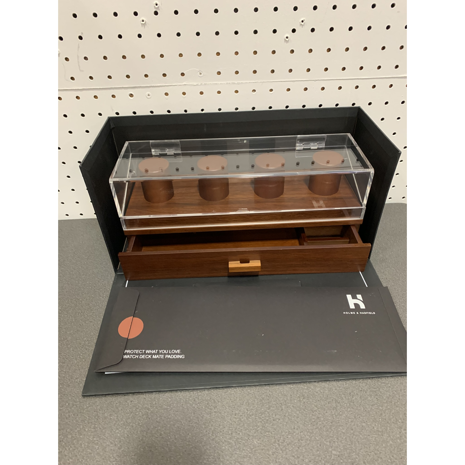 Salvage – Holme & Hadfield Premium Watch & Knife Display Cases – LOT OF 7