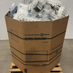 USED MISCELLANEOUS CLEANING SUPPLIES & REPLACEMENT PARTS PALLET – UNMANIFESTED