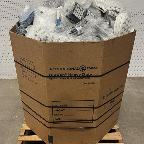 USED MISCELLANEOUS CLEANING SUPPLIES & REPLACEMENT PARTS PALLET – UNMANIFESTED