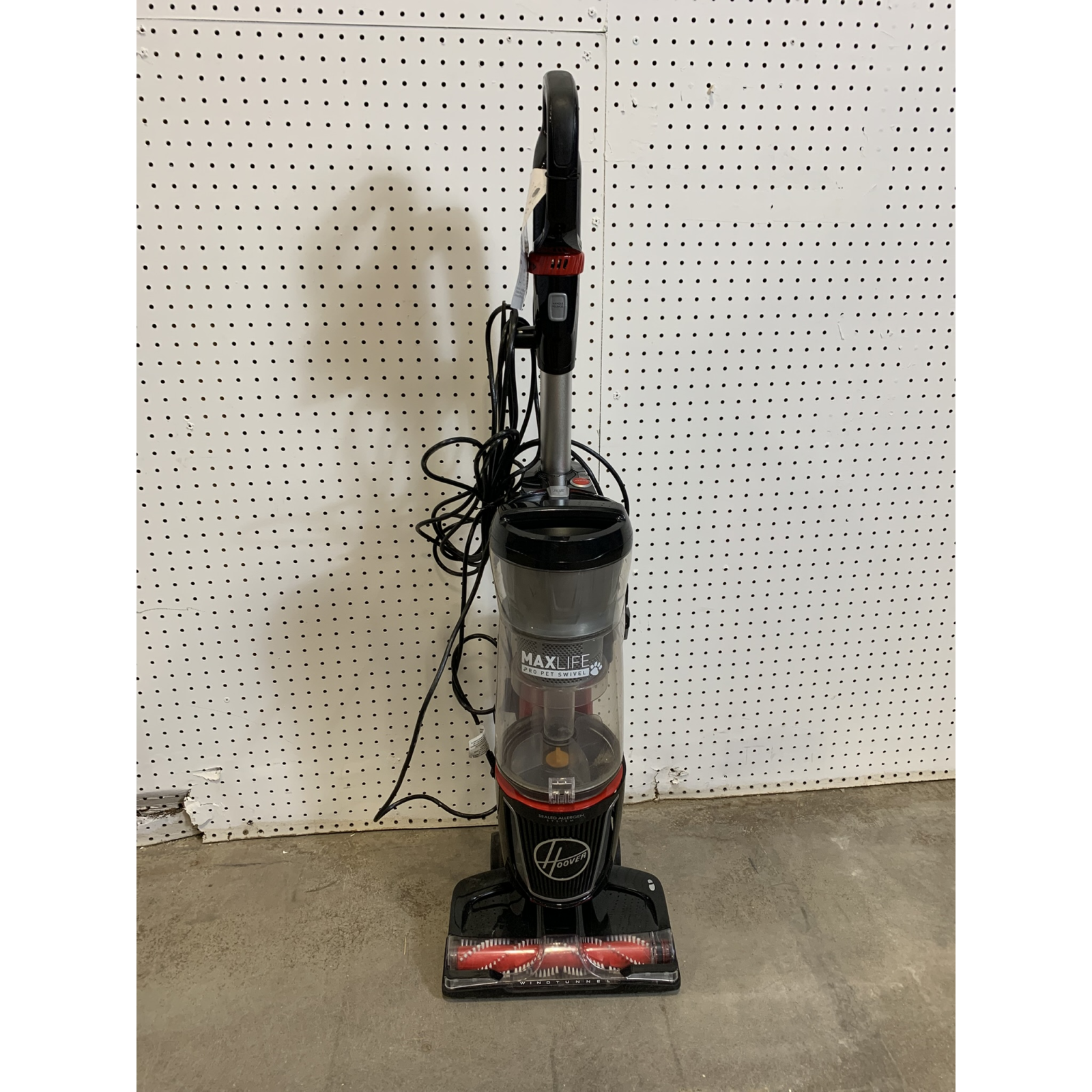 Used Mixed Vacuum Lot – Total LOT MSRP $2,976.91 – iRobot Roomba, Hoover & Bissell