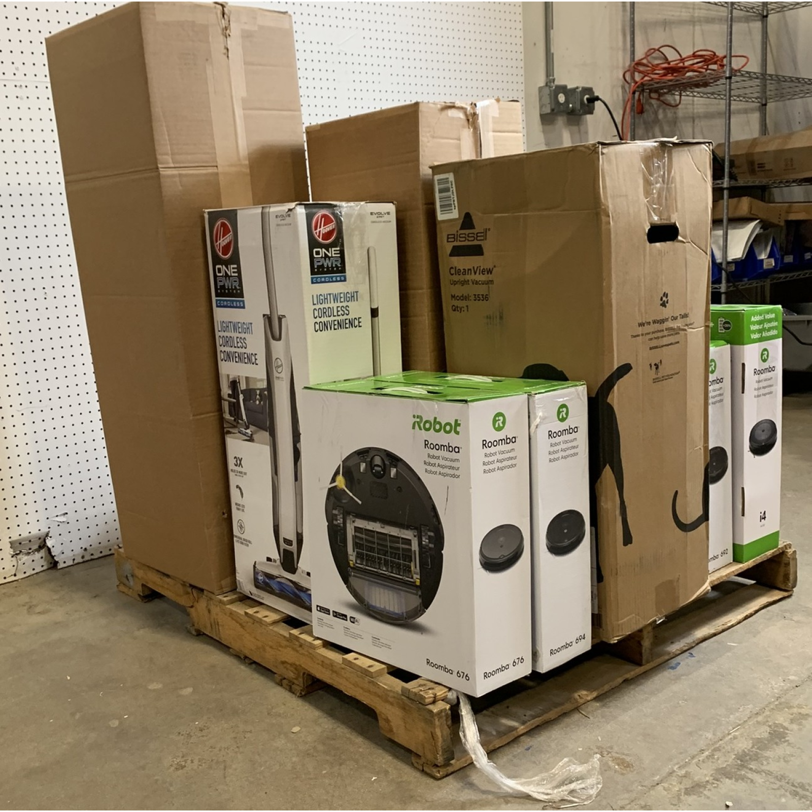 Used Mixed Vacuum Lot – Total LOT MSRP $2,976.91 – iRobot Roomba, Hoover & Bissell