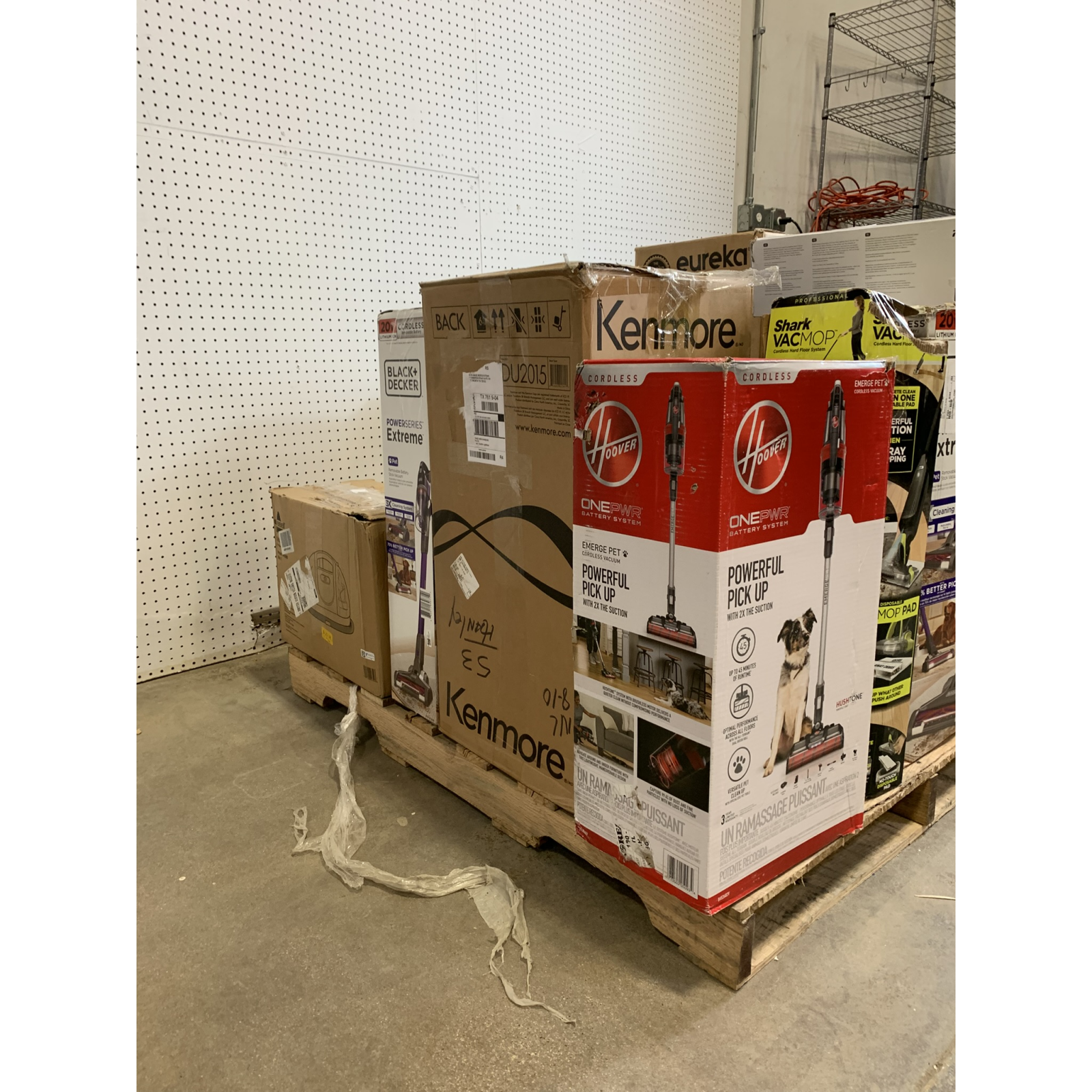 Used Mixed Vacuum & Home Goods Pallet– Total LOT MSRP $2,267  – Hoover, BLACK+DECKER, Eureka, iRobot & More