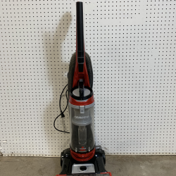LOT OF 12 - USED Mixed Name-Brand Vacuum Pallet – Shark, Bissell, Black+Decker, Eureka & Craftsman - Total LOT MSRP $1,928