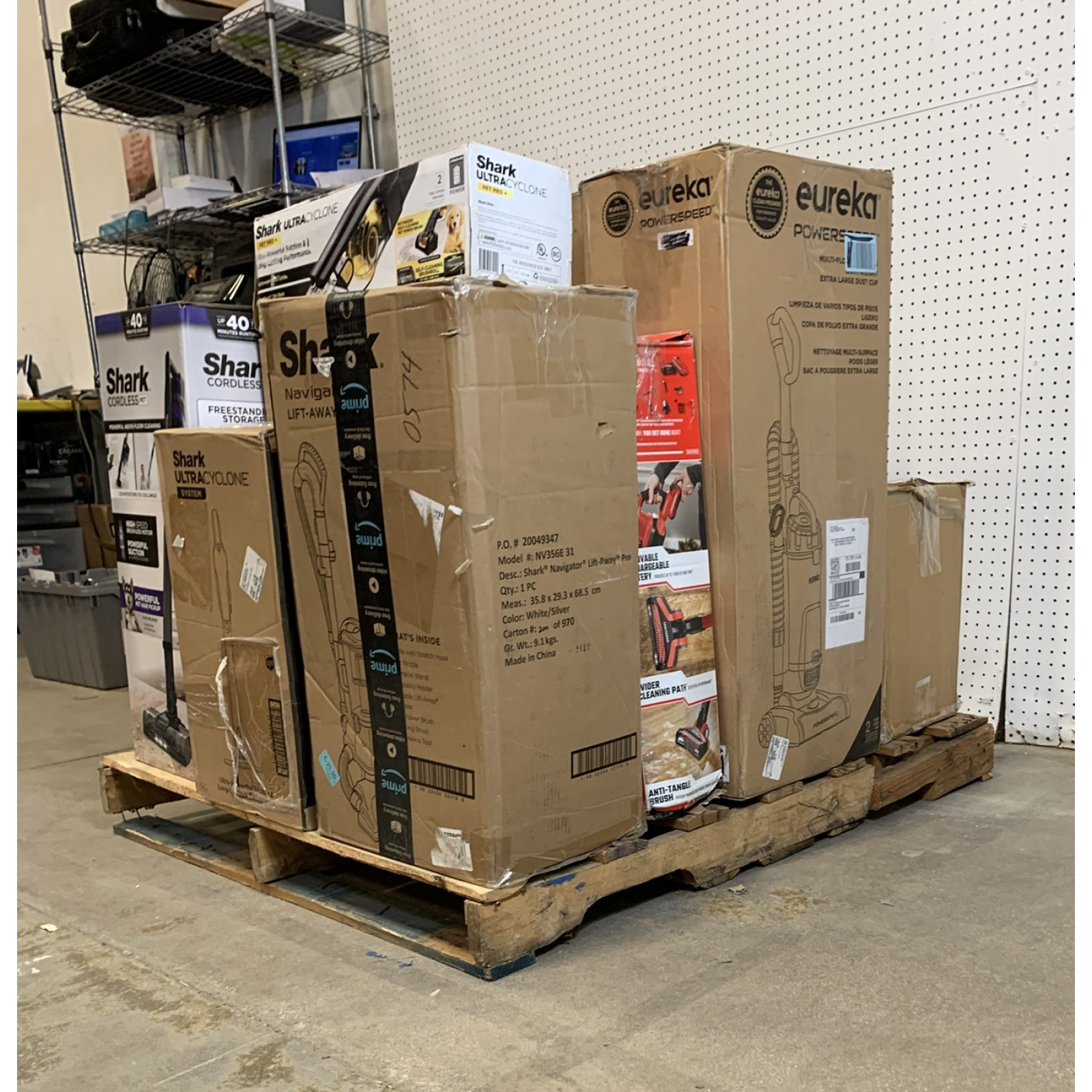 LOT OF 12 - USED Mixed Name-Brand Vacuum Pallet – Shark, Bissell, Black+Decker, Eureka & Craftsman - Total LOT MSRP $1,928