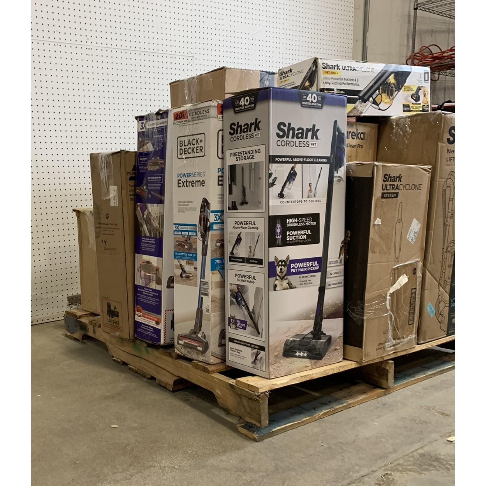 LOT OF 12 - USED Mixed Name-Brand Vacuum Pallet – Shark, Bissell, Black+Decker, Eureka & Craftsman - Total LOT MSRP $1,928