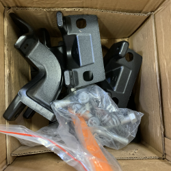 LOT OF 7 - USED MIXED AUTOMOTIVE PARTS PALLET – HEADLIGHTS, RADIATORS, GRILLES & MORE - Total LOT MSRP $626