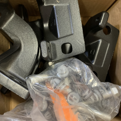 LOT OF 7 - USED MIXED AUTOMOTIVE PARTS PALLET – HEADLIGHTS, RADIATORS, GRILLES & MORE - Total LOT MSRP $626