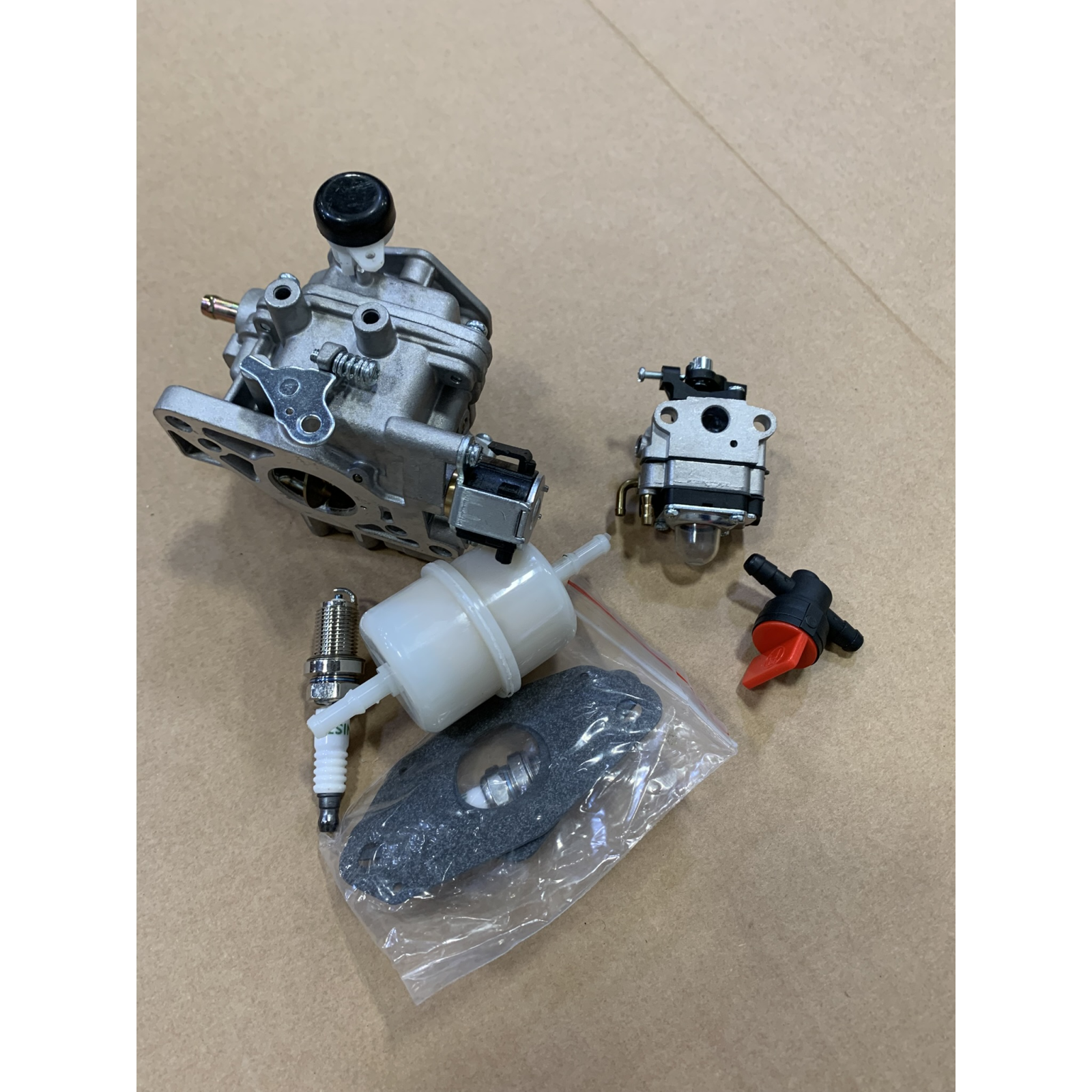 LOT OF 7 - USED MIXED AUTOMOTIVE PARTS PALLET – HEADLIGHTS, RADIATORS, GRILLES & MORE - Total LOT MSRP $626