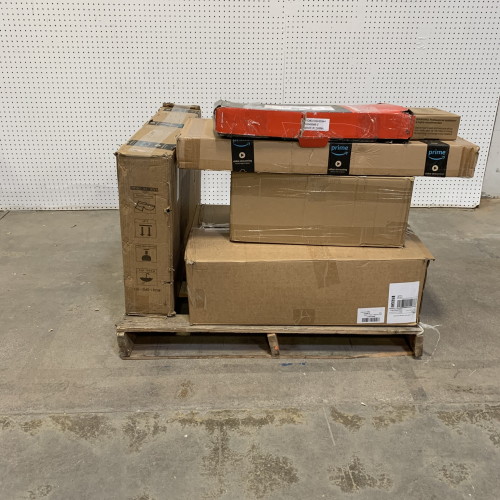 LOT OF 7 - USED MIXED AUTOMOTIVE PARTS PALLET – HEADLIGHTS, RADIATORS, GRILLES & MORE - Total LOT MSRP $626