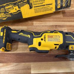 DEWALT ATOMIC 20V MAX Cordless Brushless Oscillating Multi Tool (Tool Only)