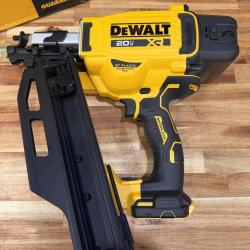DEWALT 20-Volt 21° Cordless Framing Nailer (Tool-Only)