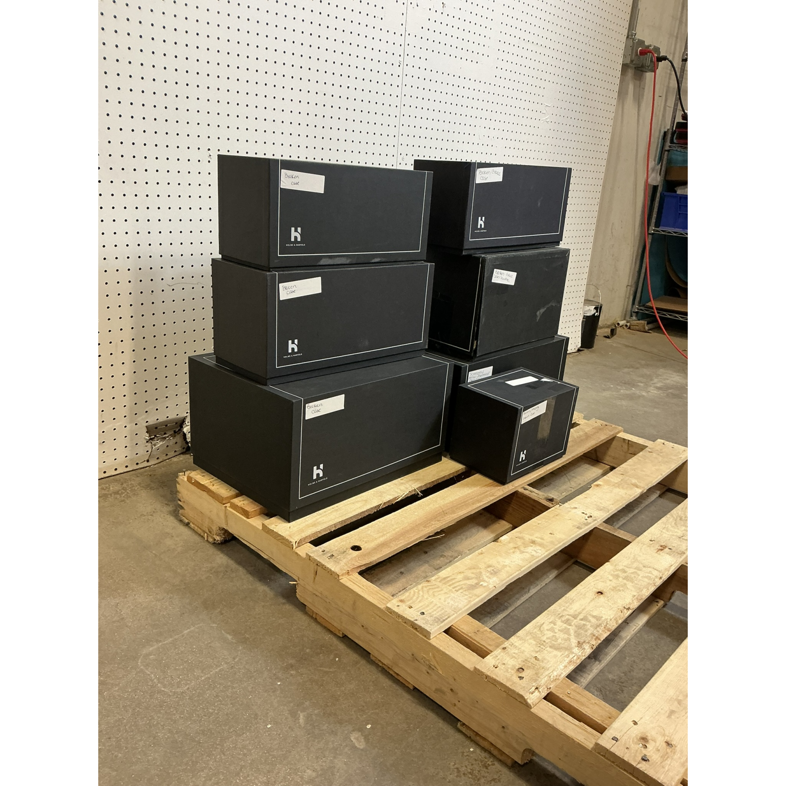 Salvage – Holme & Hadfield Premium Watch & Knife Display Cases – LOT OF 7