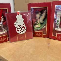 Pittston location as-is Lenox Christmas products (954 UNITS/ 2 pallets)