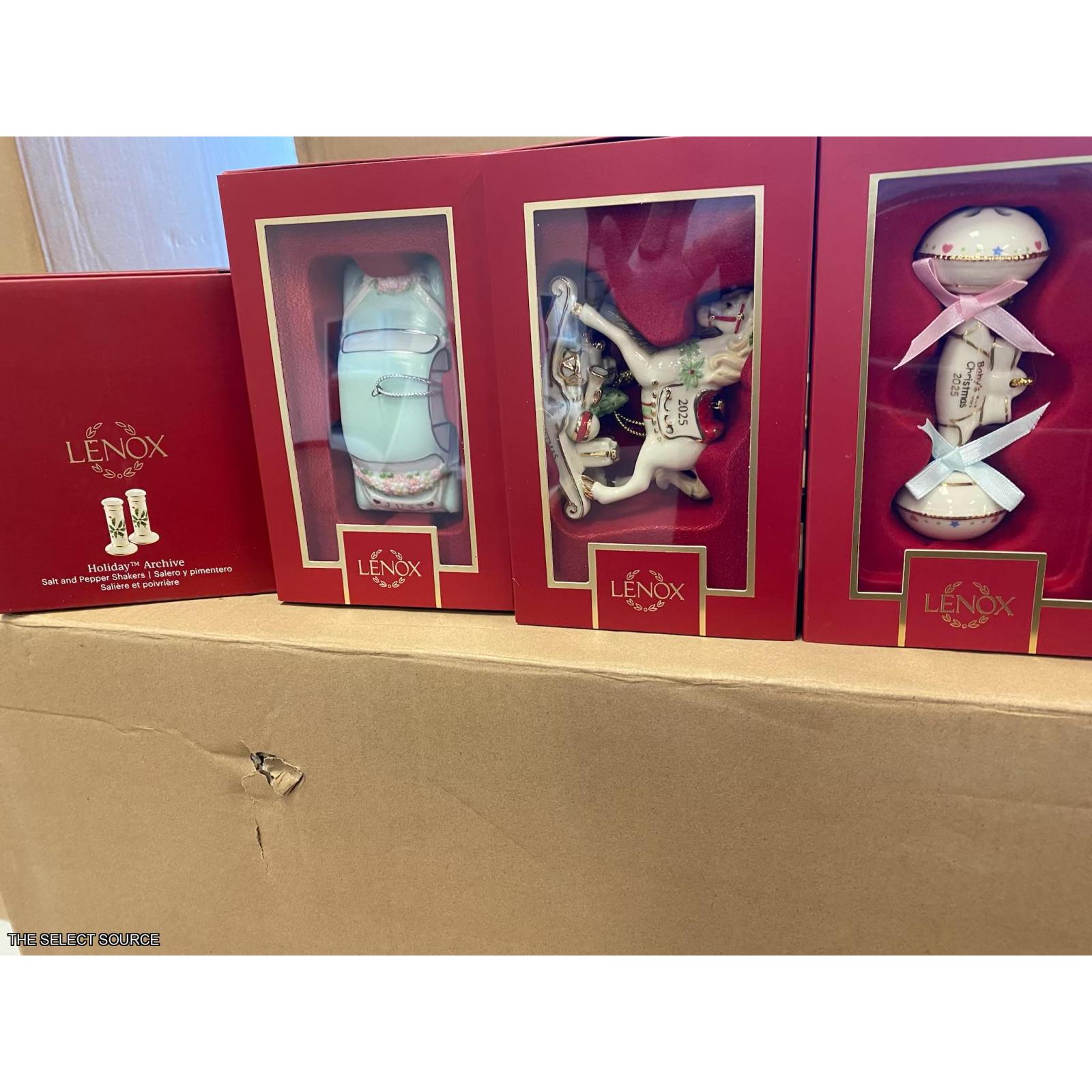 Pittston location as-is Lenox Christmas products (954 UNITS/ 2 pallets)