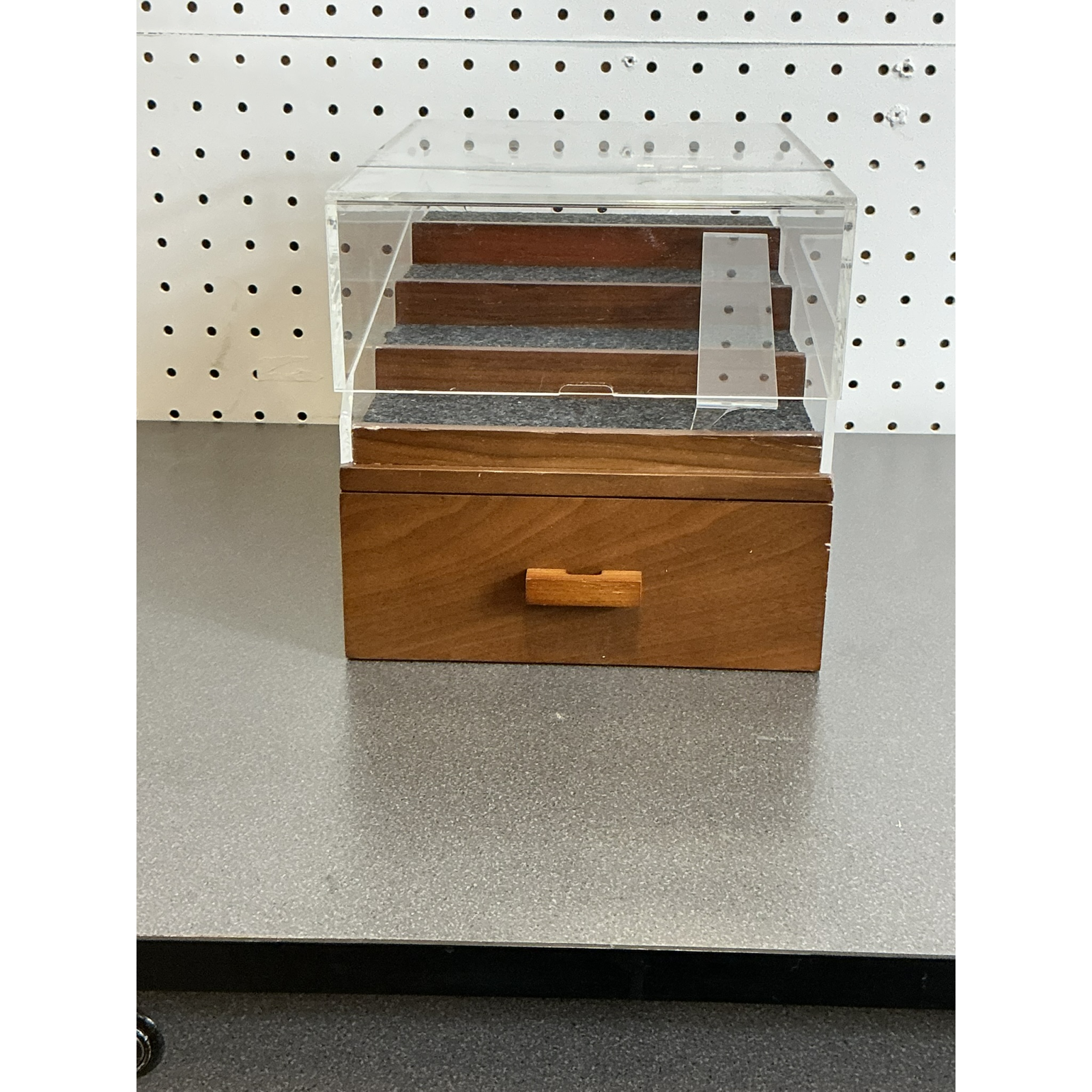 Salvage – Holme & Hadfield Premium Watch & Knife Display Cases – LOT OF 7