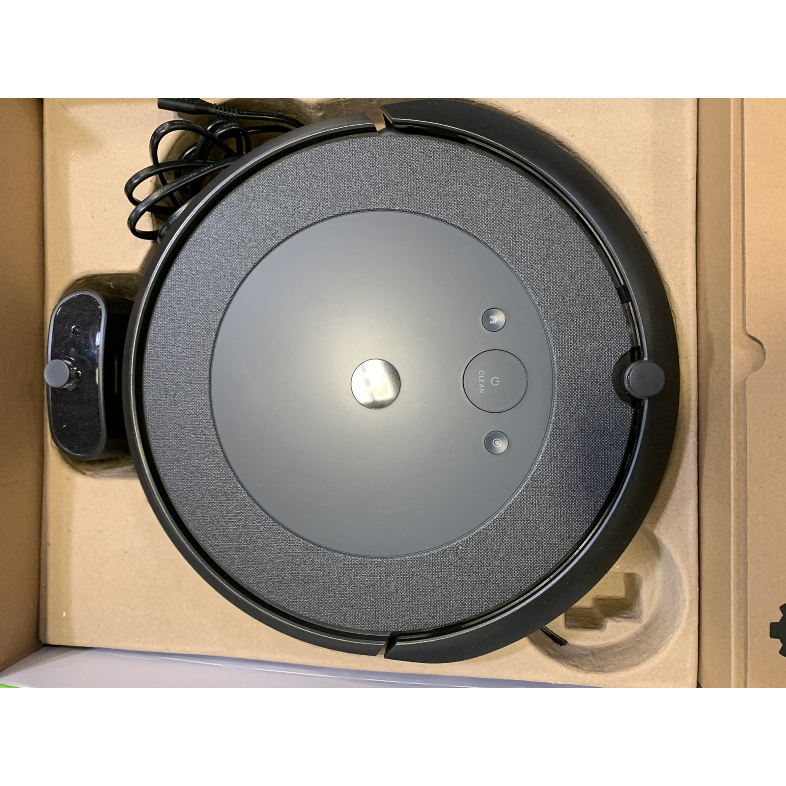 LOT OF 12 - USED Mixed Robot Vacuum Pallet – iRobot, Shark, Ecovacs & Bissell - Total LOT MSRP $4,648