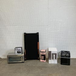LOT OF 9 - USED MIXED SMALL APPLIANCE & ELECTRONICS PALLET – Total LOT MSRP $1,157