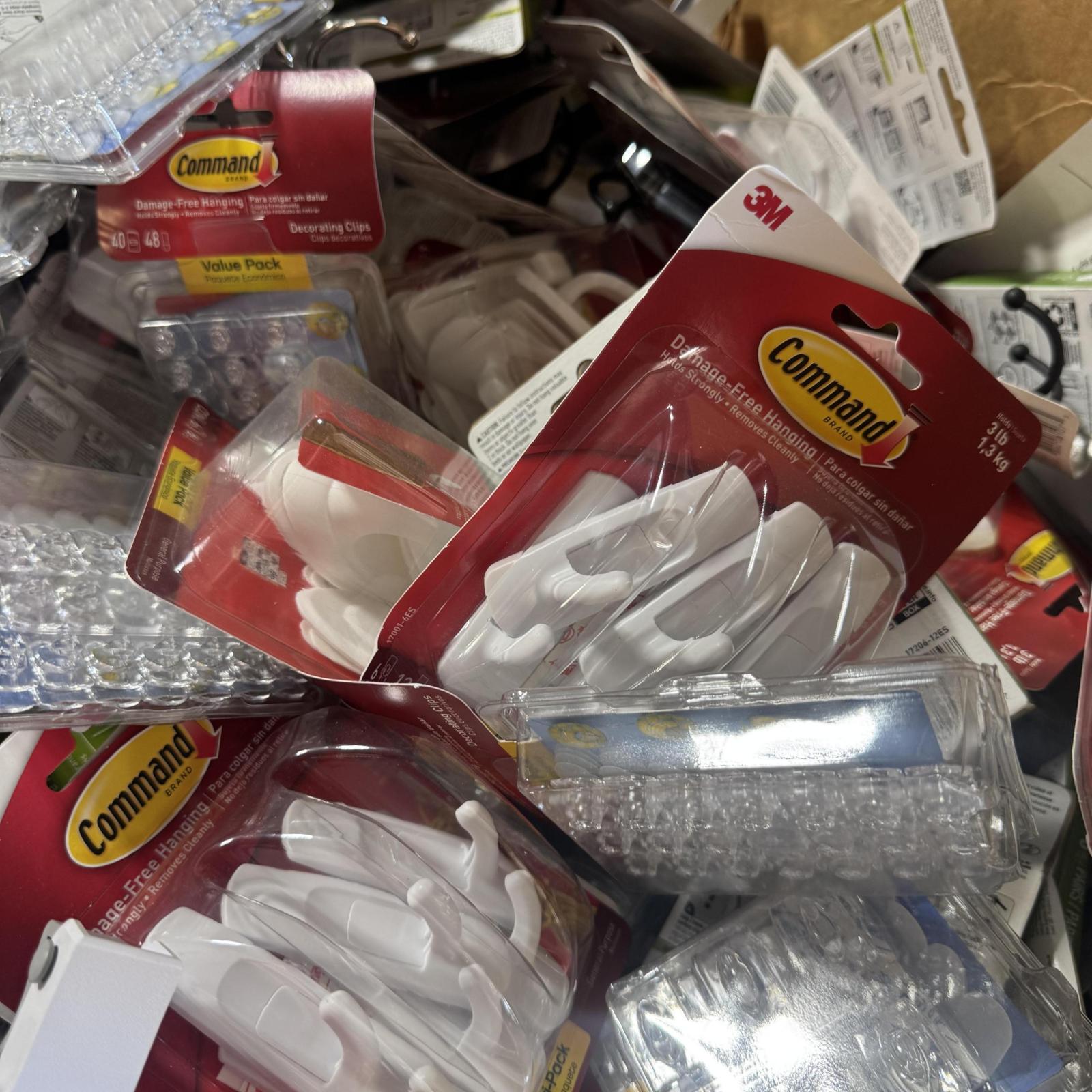 Springtown location- Mixed Pallet of New Command Hooks