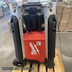 As-IS Milwaukee MXF041-80 TRipod light (one pallet)