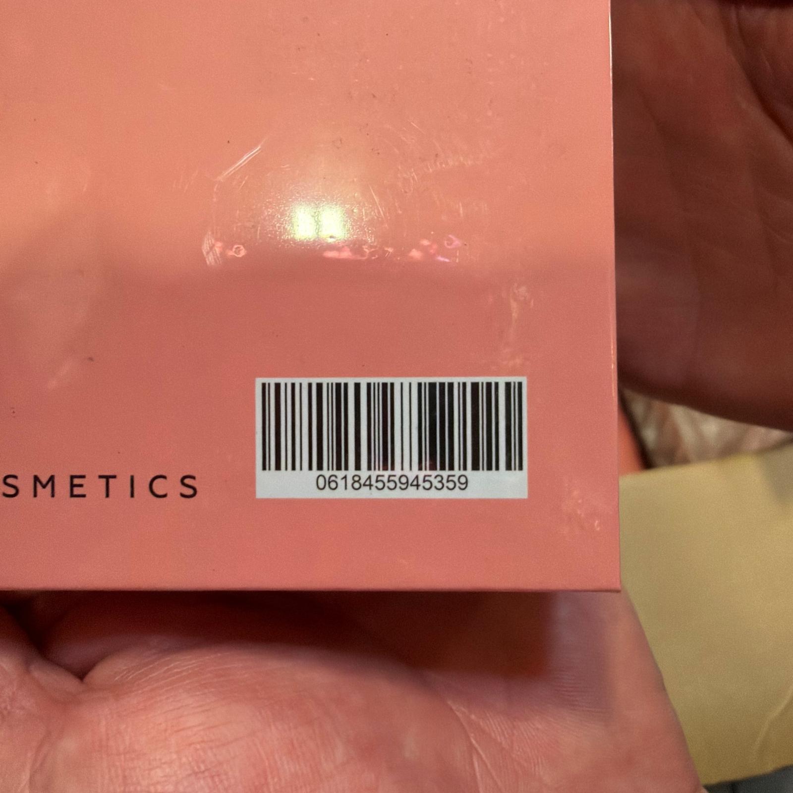 LOT OF 3,600 (FULL PALLET) – NEW SEALED LUXE COSMETICS LASH LIFT KITS – LOT MSRP $143,820