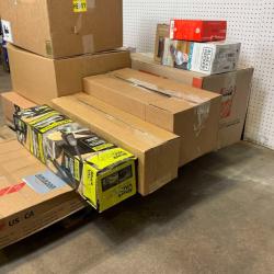 SALVAGE - Mixed Home & Appliance Returns Pallet – Shark, BISSELL, Hoover & More – 13 Units – $1,975.90 MSRP