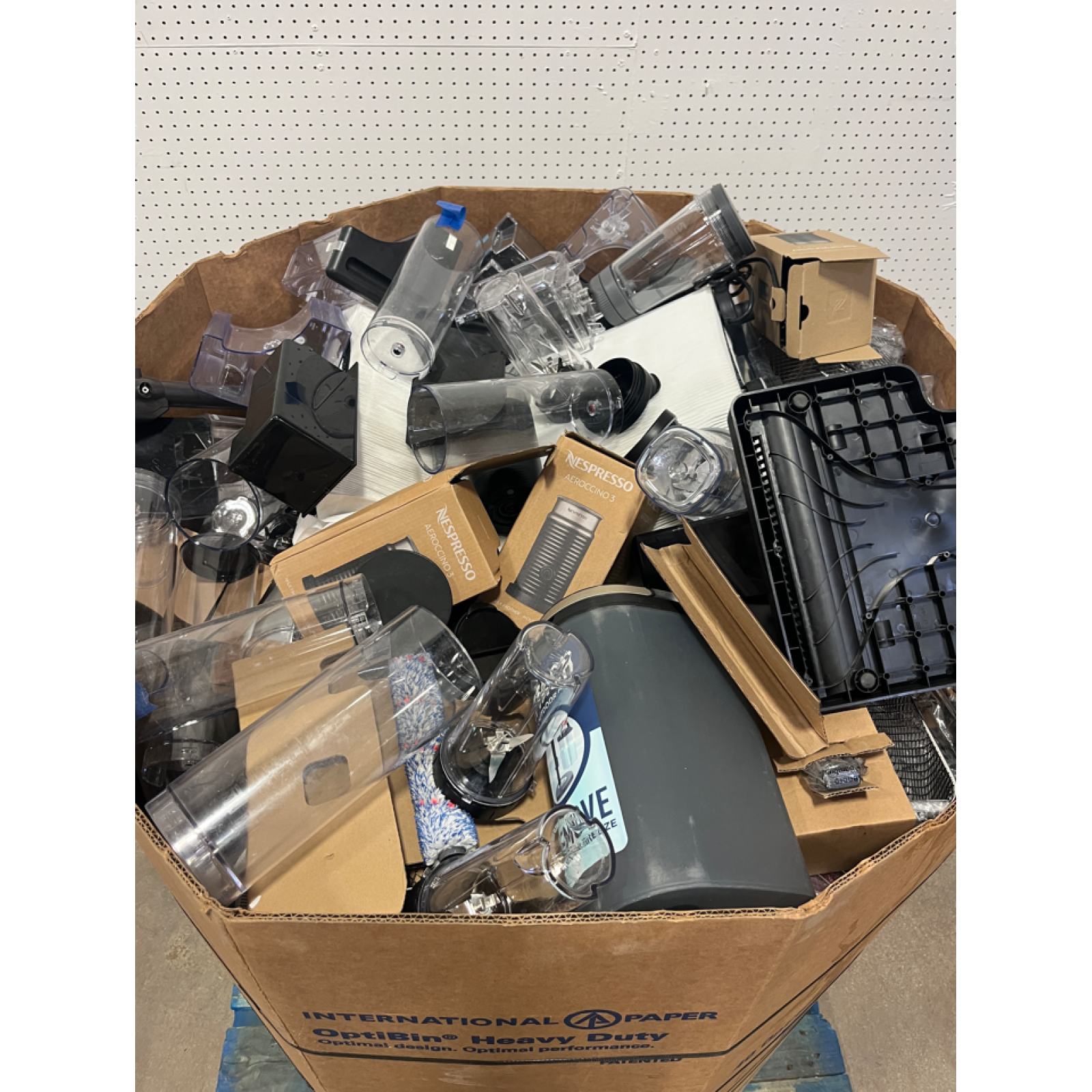 USED MISCELLANEOUS KITCHEN APPLIANCE PARTS & ACCESSORIES PALLET #6 – UNMANIFESTED