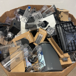 USED MISCELLANEOUS KITCHEN APPLIANCE PARTS & ACCESSORIES PALLET #6 – UNMANIFESTED