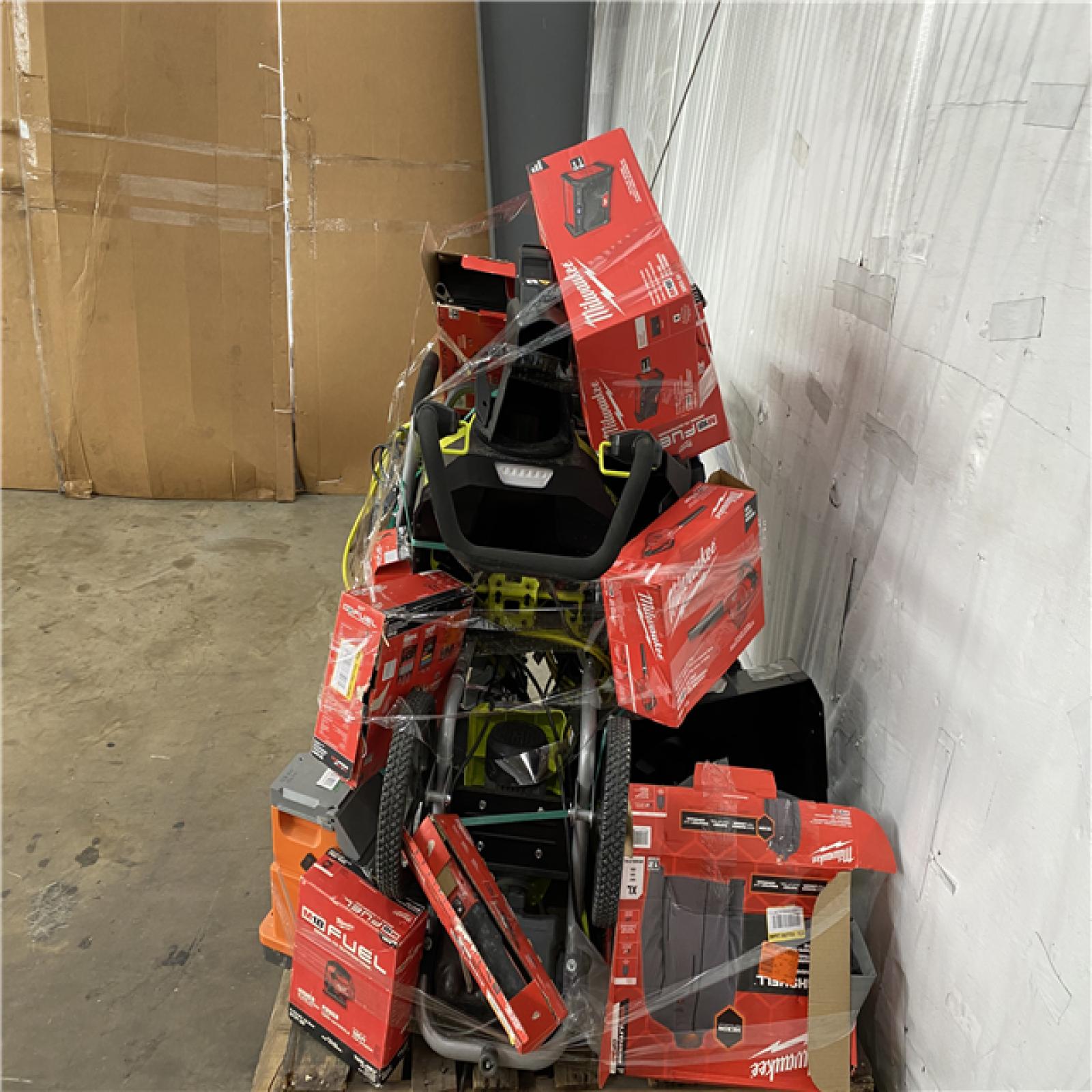 Houston Location AS IS - Tool Pallet