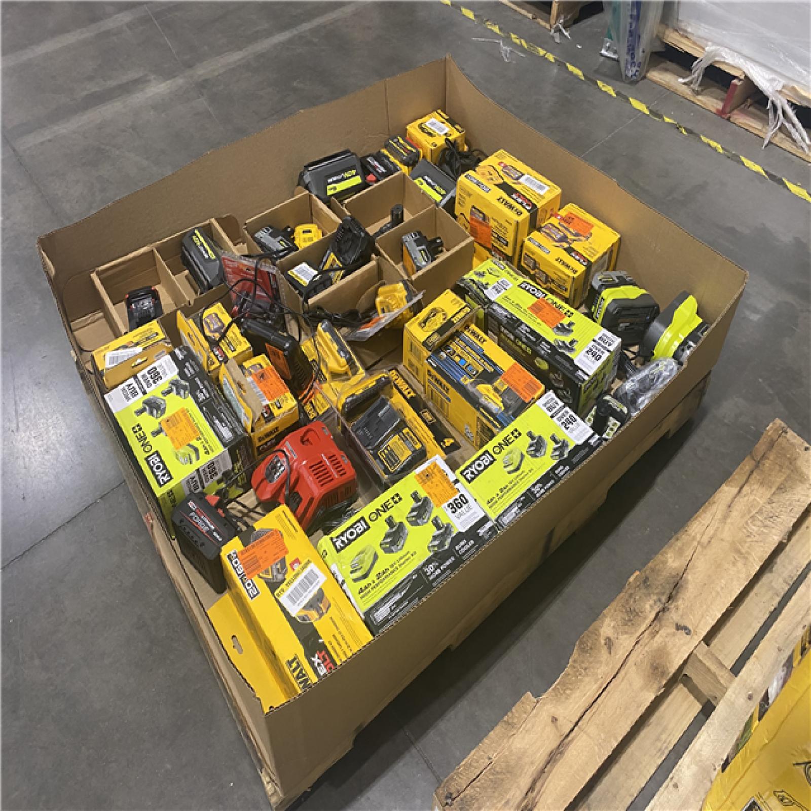 Dallas Location - As-Is Battery Tool Pallet