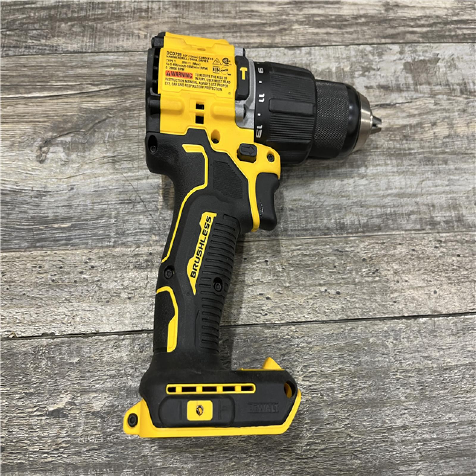 AS-IS DEWALT ATOMIC 20V Lithium-Ion Cordless 1/2 in. Hammer Drill Kit