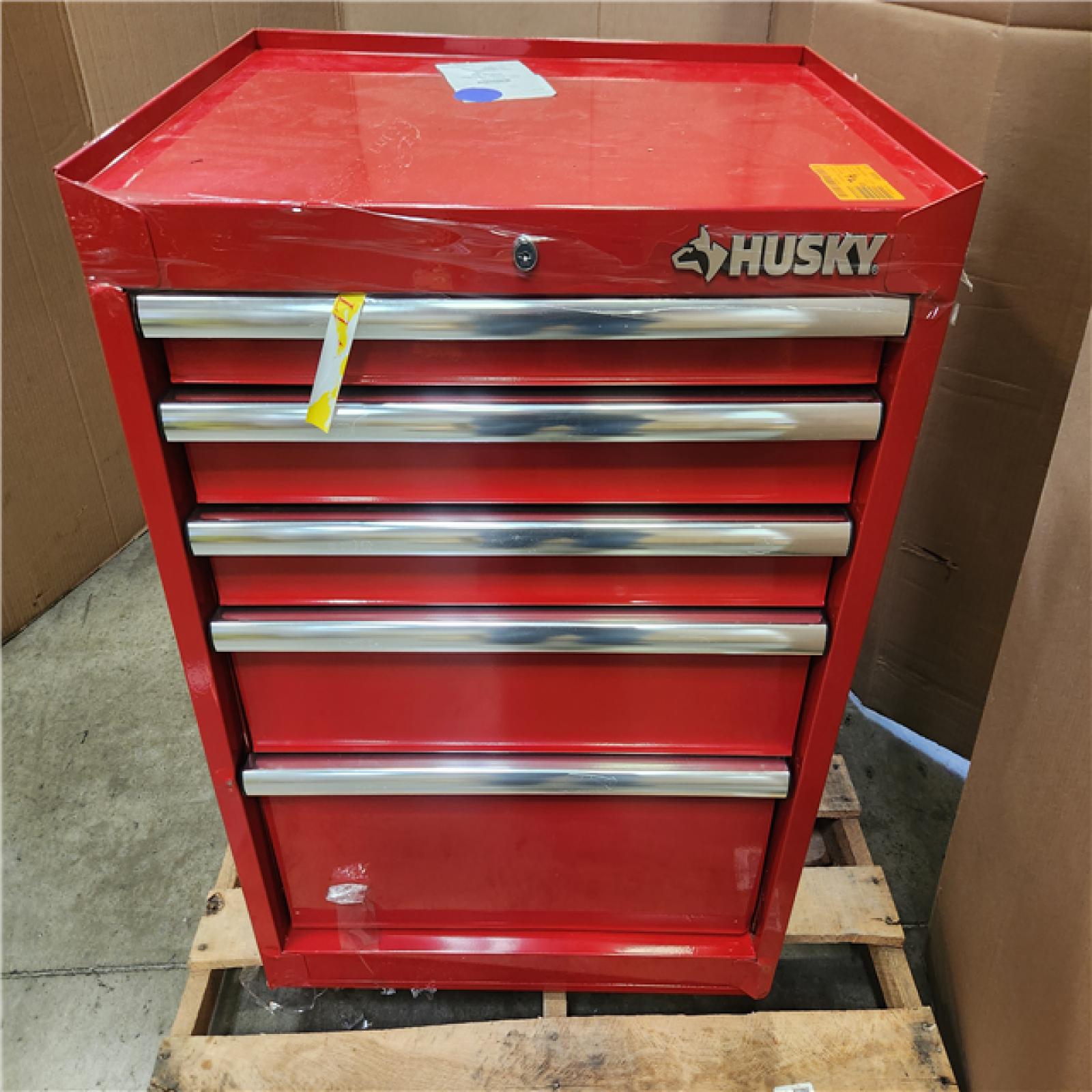 Phoenix Husky Tool Storage 27 in. W x 18 in. D Standard Duty Red Rolling Tool Chest Combo