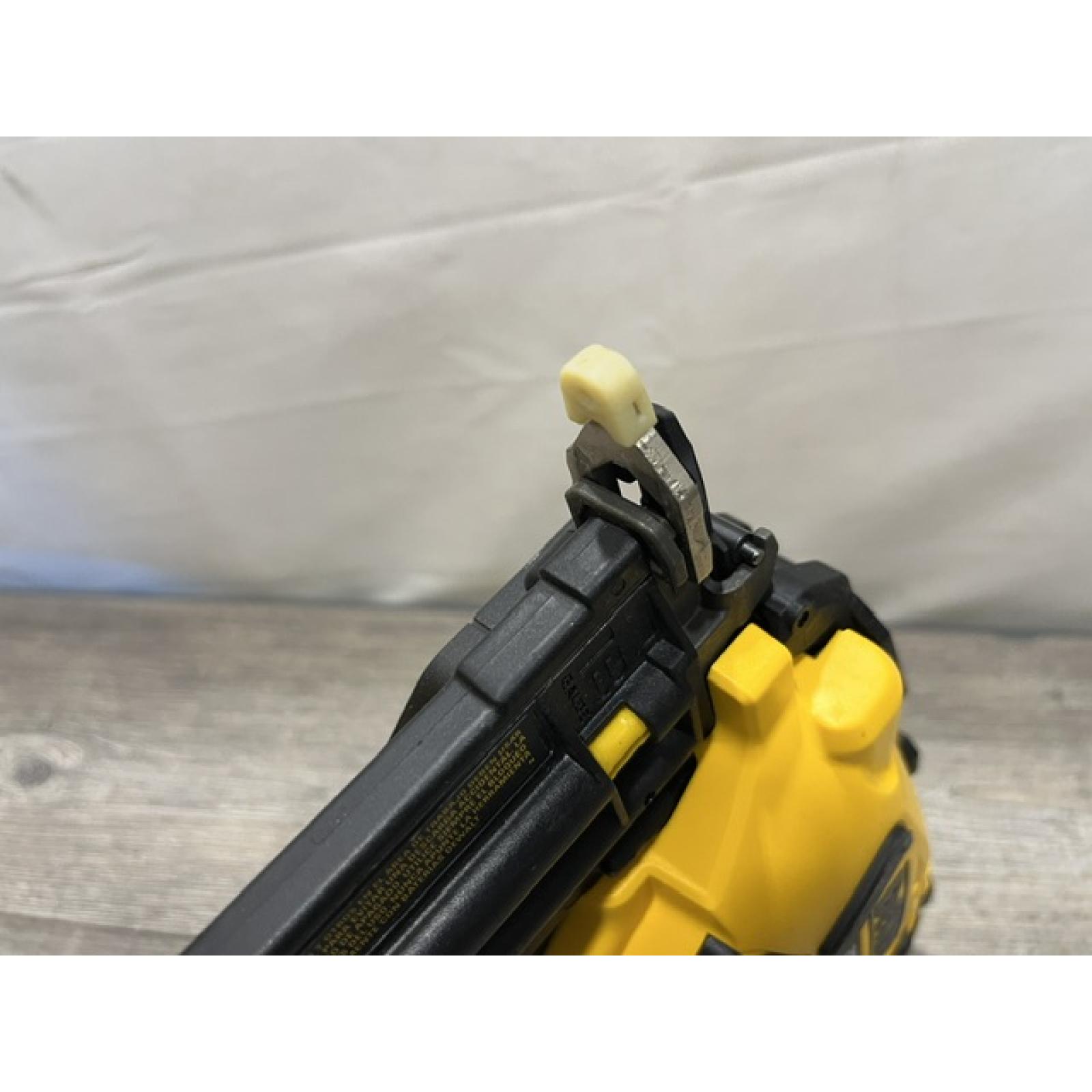 AS-IS DEWALT 20V MAX XR 18 Gauge Cordless Brad Nailer (Tool Only)