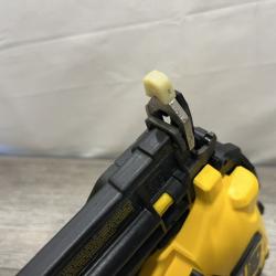 AS-IS DEWALT 20V MAX XR 18 Gauge Cordless Brad Nailer (Tool Only)