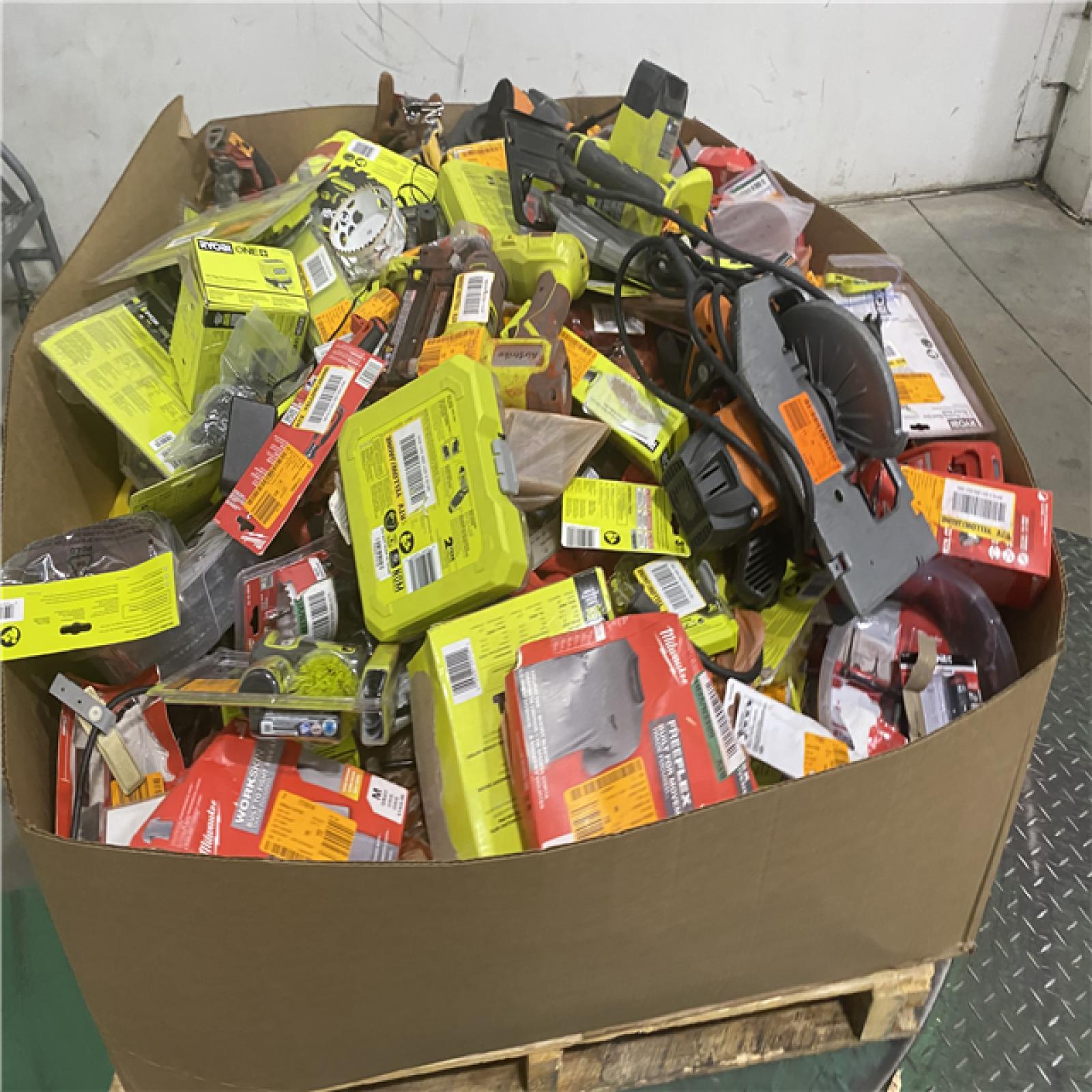 Dallas Location - As-Is Tool Pallet
