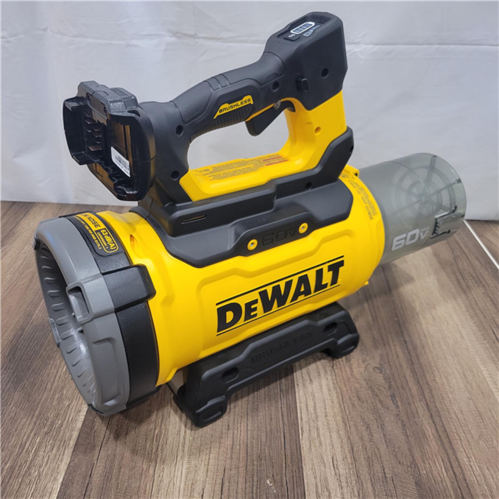 AS-IS DEWALT FLEXVOLT 60V MAX 160 MPH 760 CFM Brushless Cordless Battery Powered Blower Kit W/ (1) FLEXVOLT 4 Ah Battery and Charger