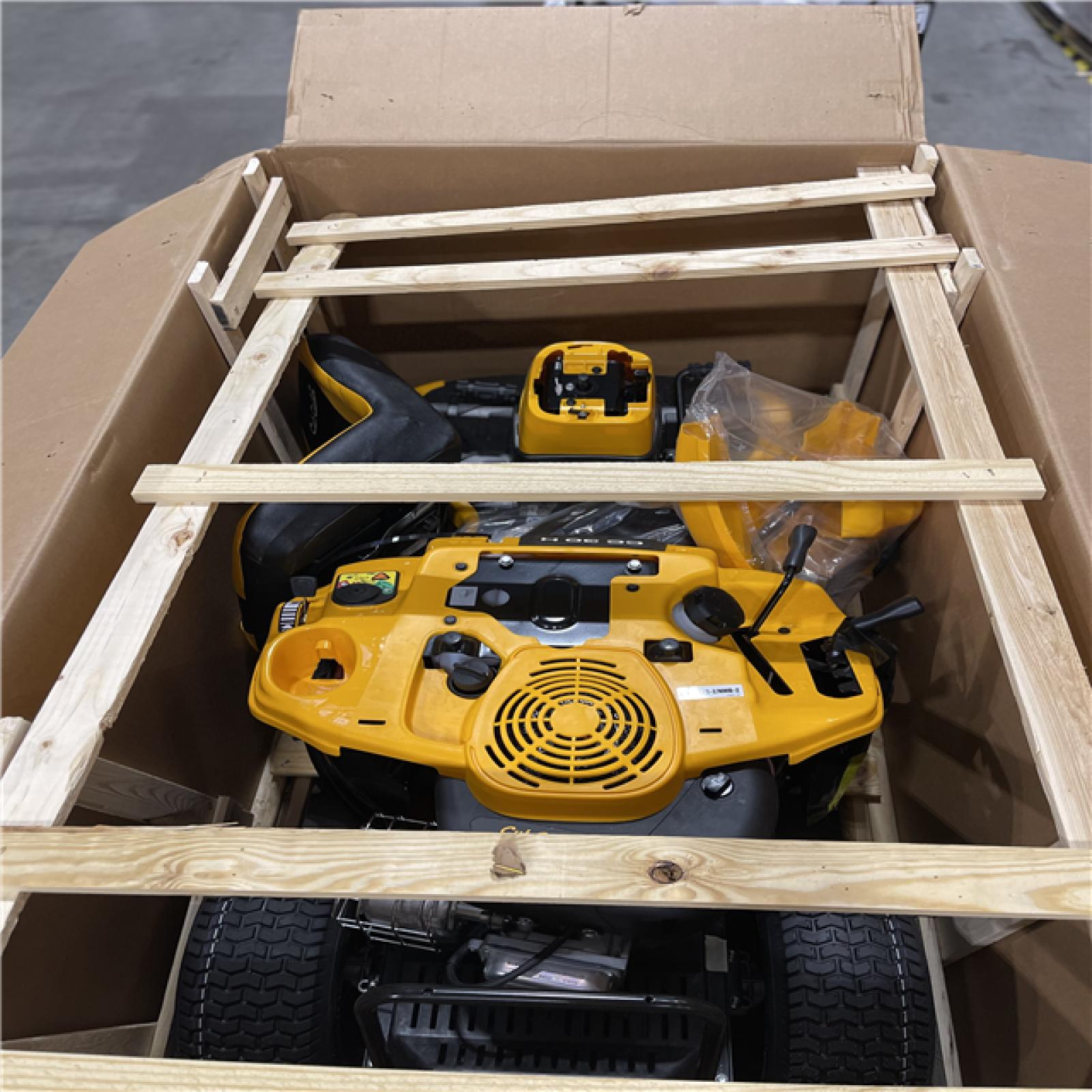 DALLAS LOCATION - Cub Cadet 30 in. 10.5 HP Briggs & Stratton Engine Hydrostatic Drive Gas Rear Engine Riding Mower